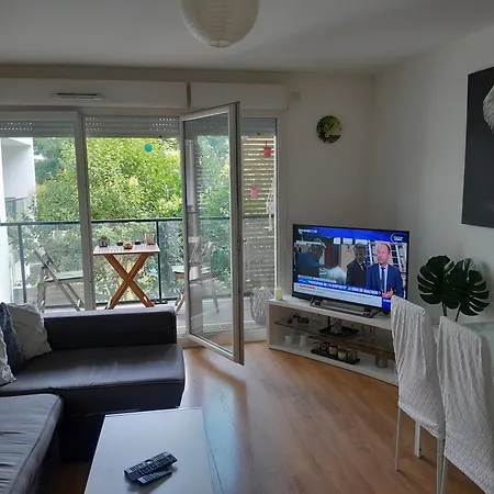 Apparemment Dans Apartment